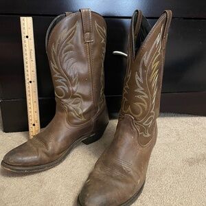 Lareat Cowboy Boots size 8 M